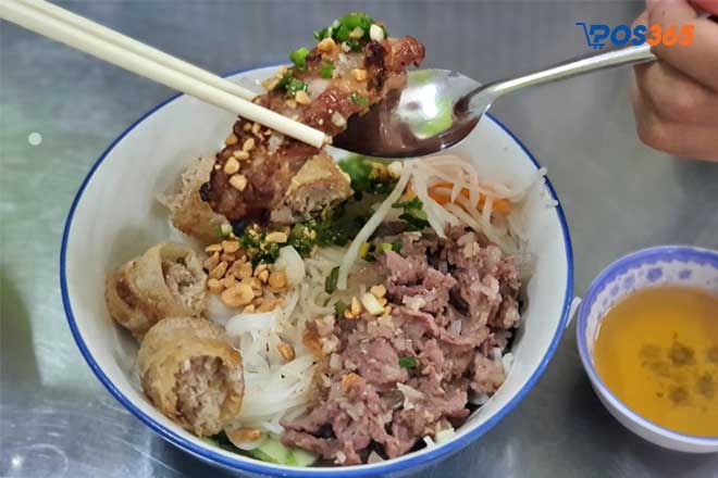 Bún thịt nướng quán cô Tuyền