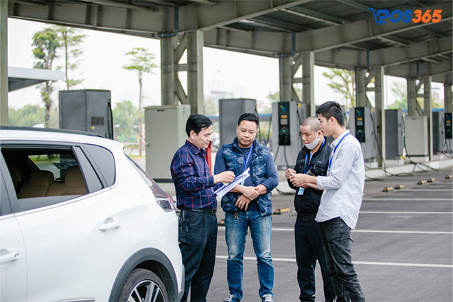 Đăng ký chạy taxi vinfast trực tiếp tại văn phòng