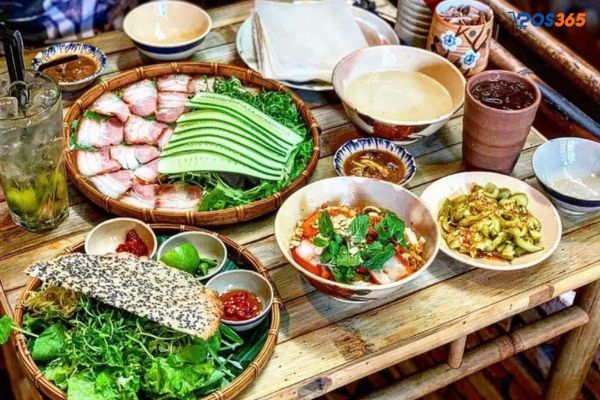 Cơm quê Mười Khó – địa chỉ ăn cơm trưa ở Sài Gòn nổi tiếng