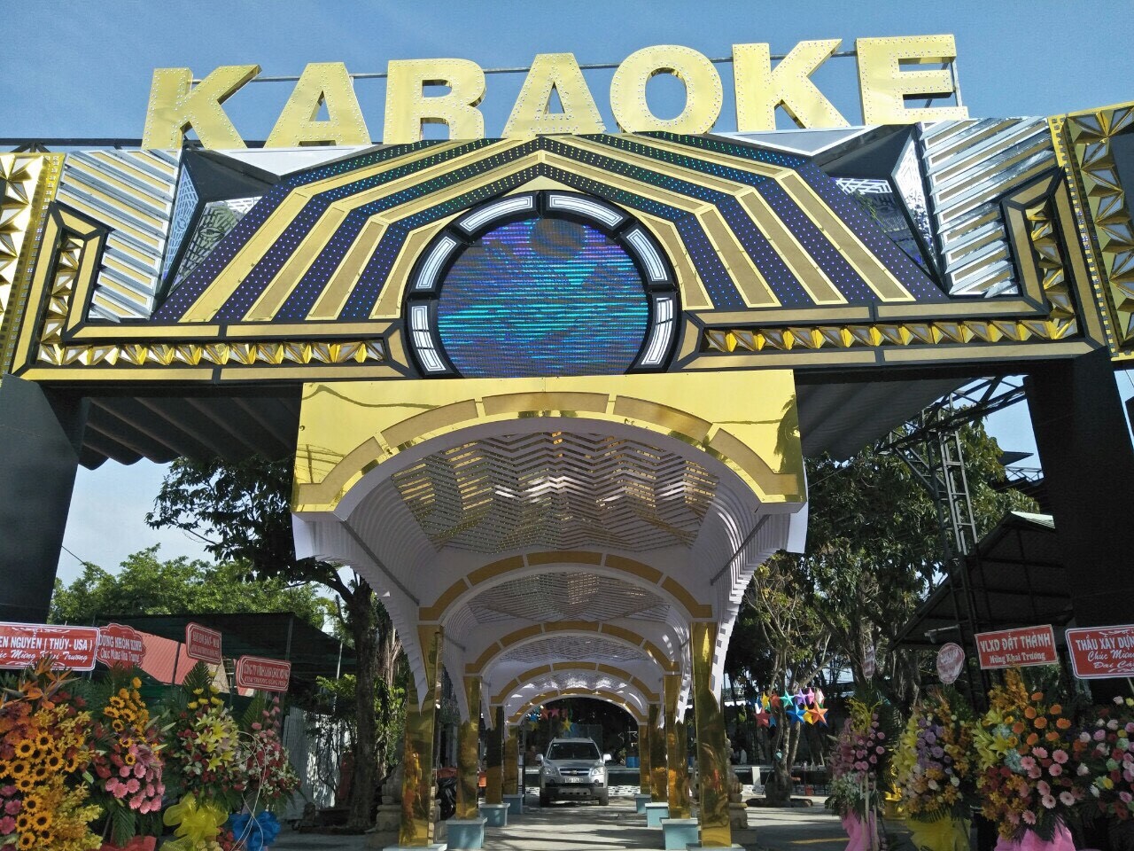 Karaoke cao cấp